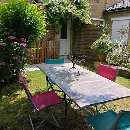 Bed & Breakfast Et Peyroutas 
