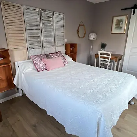 Bed and Breakfast Et Peyroutas 