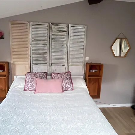 Bed & Breakfast Et Peyroutas 