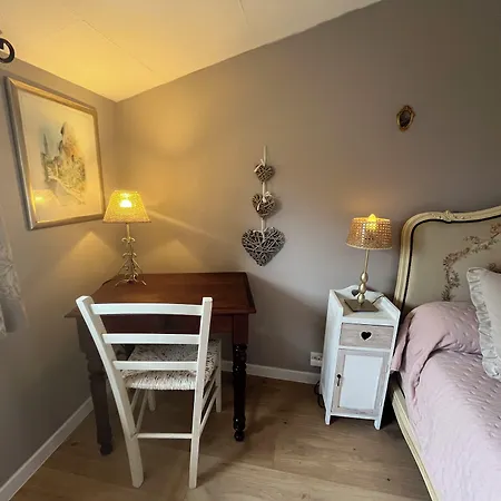 Bed & Breakfast Et Peyroutas 