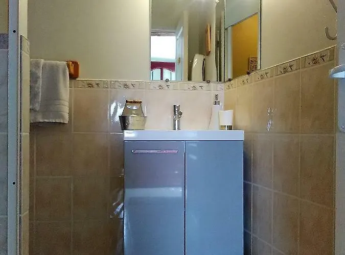 Bed & Breakfast Et Peyroutas 